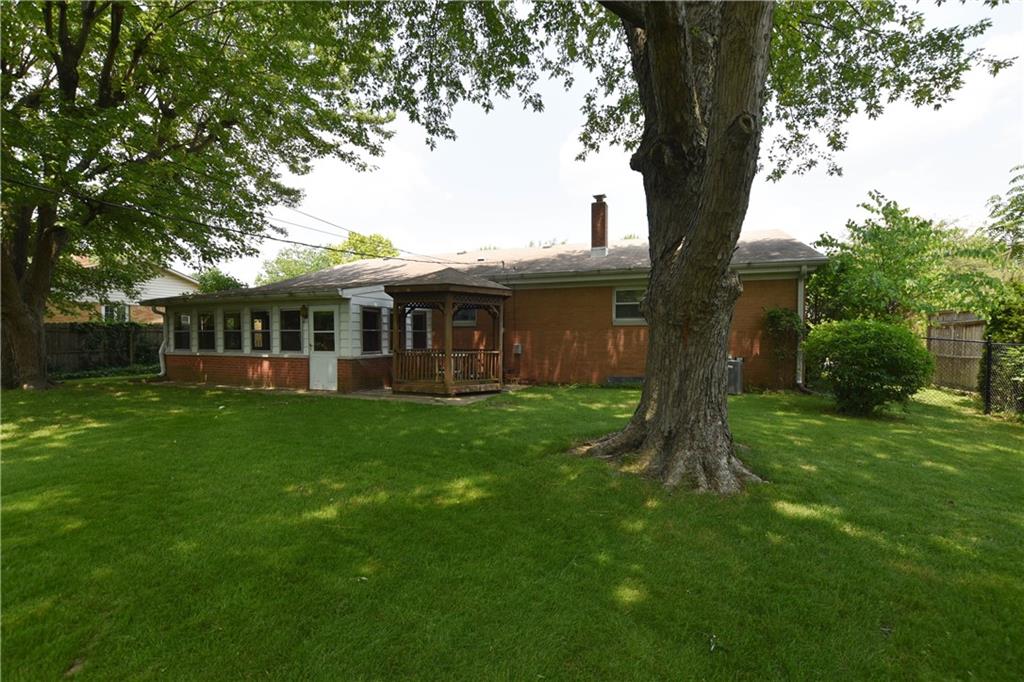 8145 Rumford Road Indianapolis, IN 46219 - Photo 24 of 28 Gallery Image 24