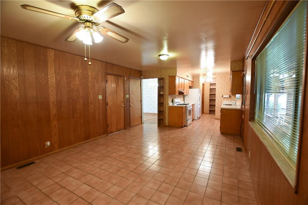 8145 Rumford Road Indianapolis, IN 46219 - Photo 9 of 28 Gallery Image 9