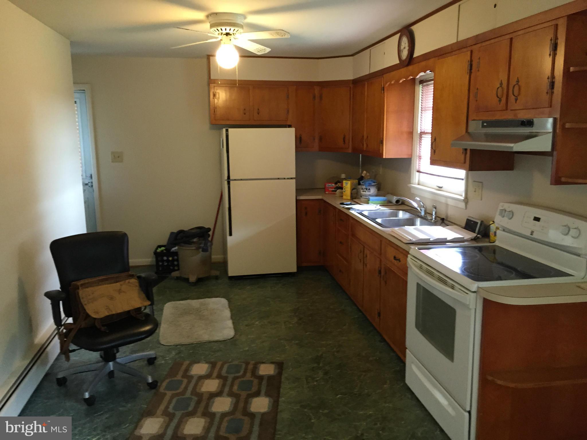 10313 Old Annapolis Road Frederick, MD 21701 - Photo 16 of 25 Kitchen