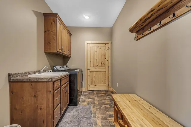 $839,900 | 40602 Blair Way, Wahkon, MN 56386