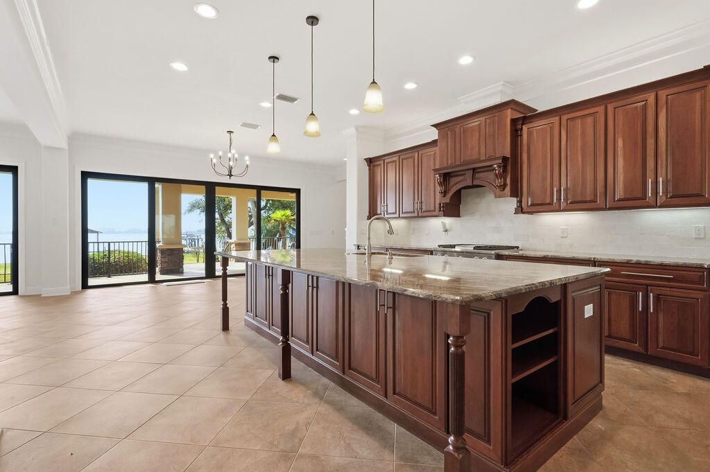 18 Kimbrough Road Mary Esther, FL 32569 - Photo 18 of 96 09 Kitchen to Dininig