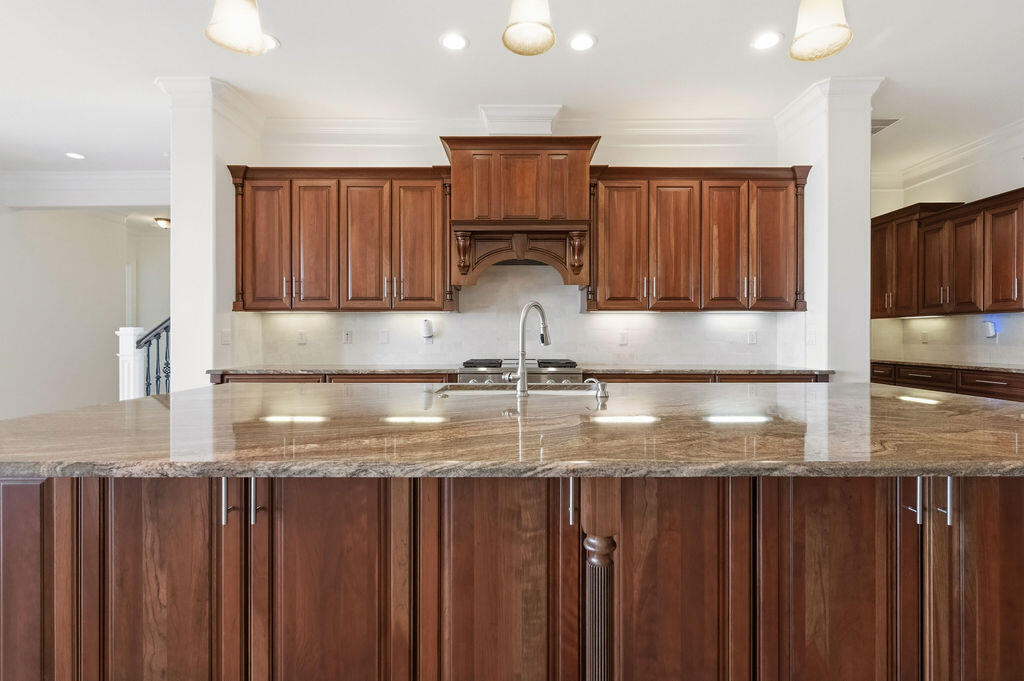 18 Kimbrough Road Mary Esther, FL 32569 - Photo 21 of 96 12 Kitchen across Island