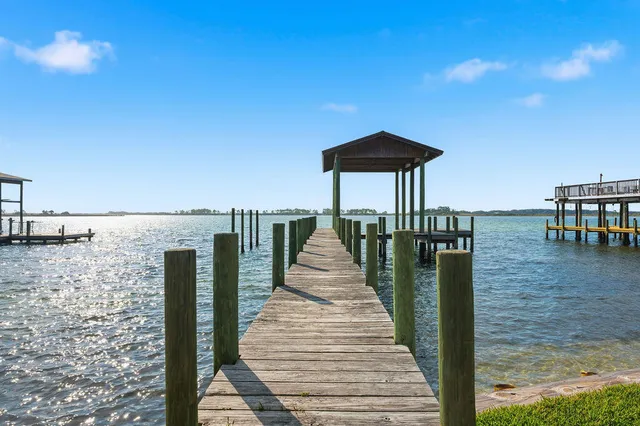 $1,949,000 | 18 Kimbrough Road, Mary Esther, FL 32569