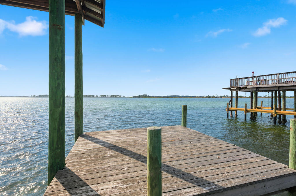 18 Kimbrough Road Mary Esther, FL 32569 - Photo 78 of 96 a view of a balcony with lake view