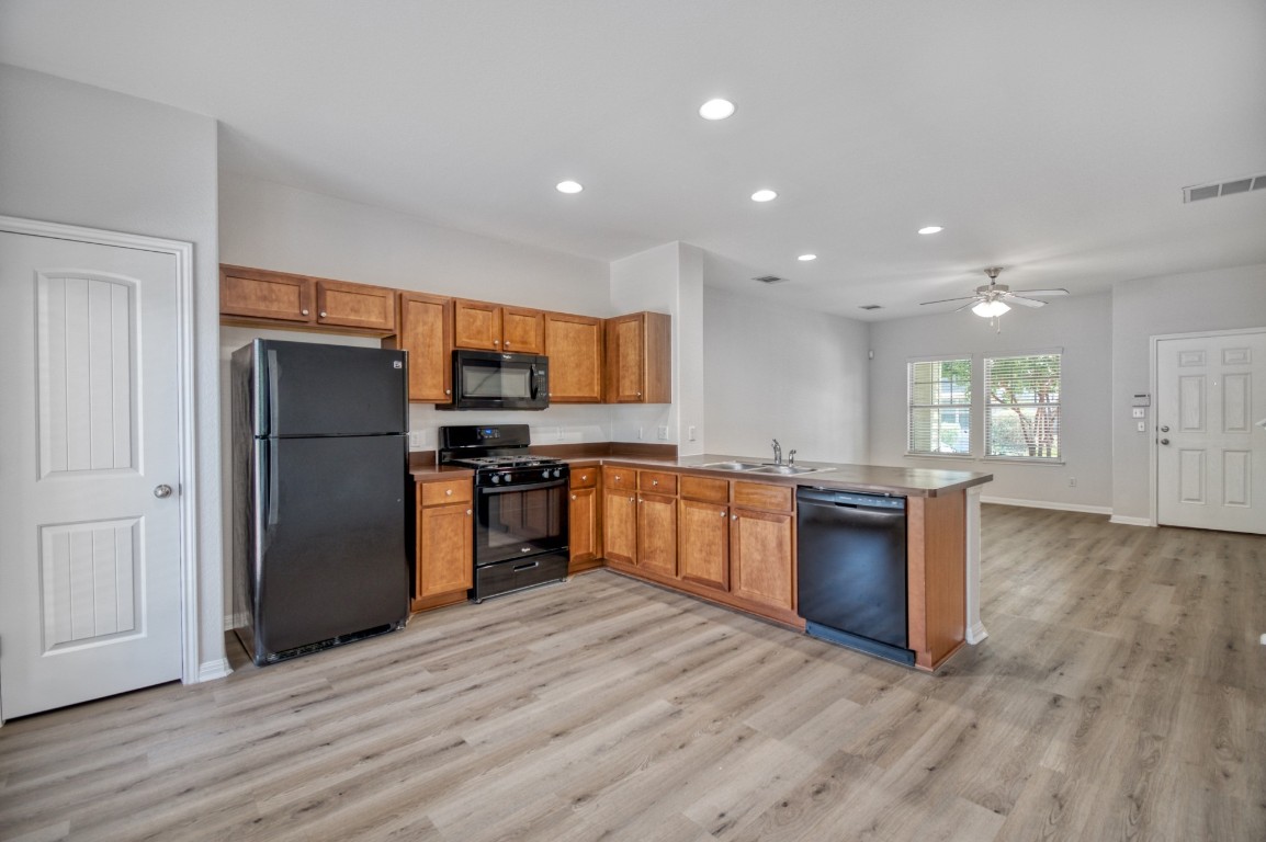 4510 Inicio Lane, Unit 367 Austin, TX 78725 - Photo 7 of 26