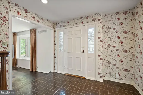 $675,000 | 204 Sorrel Drive, Wilmington, DE 19803