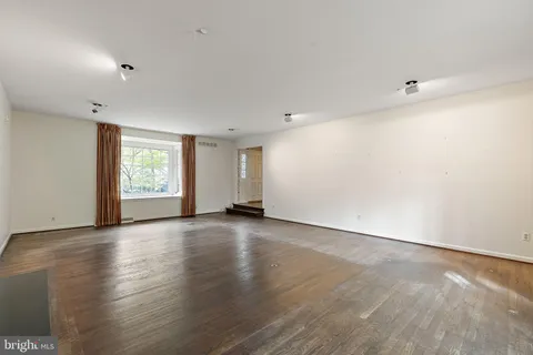 $675,000 | 204 Sorrel Drive, Wilmington, DE 19803