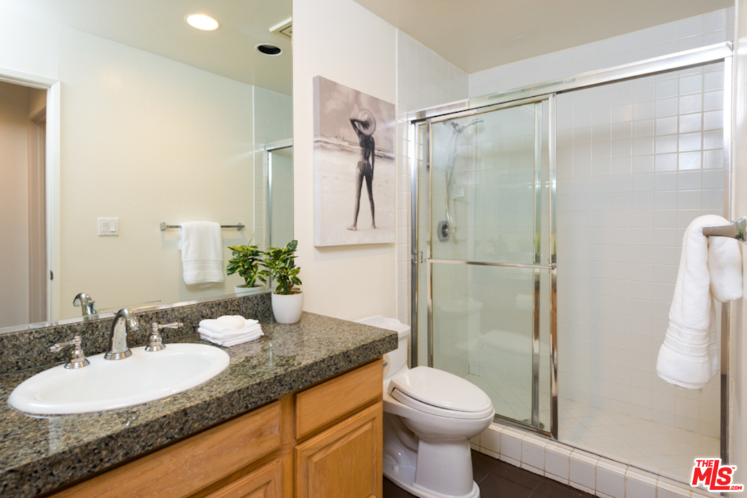 235 Main Street, Unit 120 Venice, CA 90291 - Photo 18 of 22