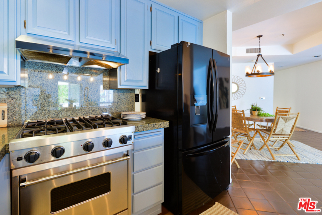 235 Main Street, Unit 120 Venice, CA 90291 - Photo 10 of 22