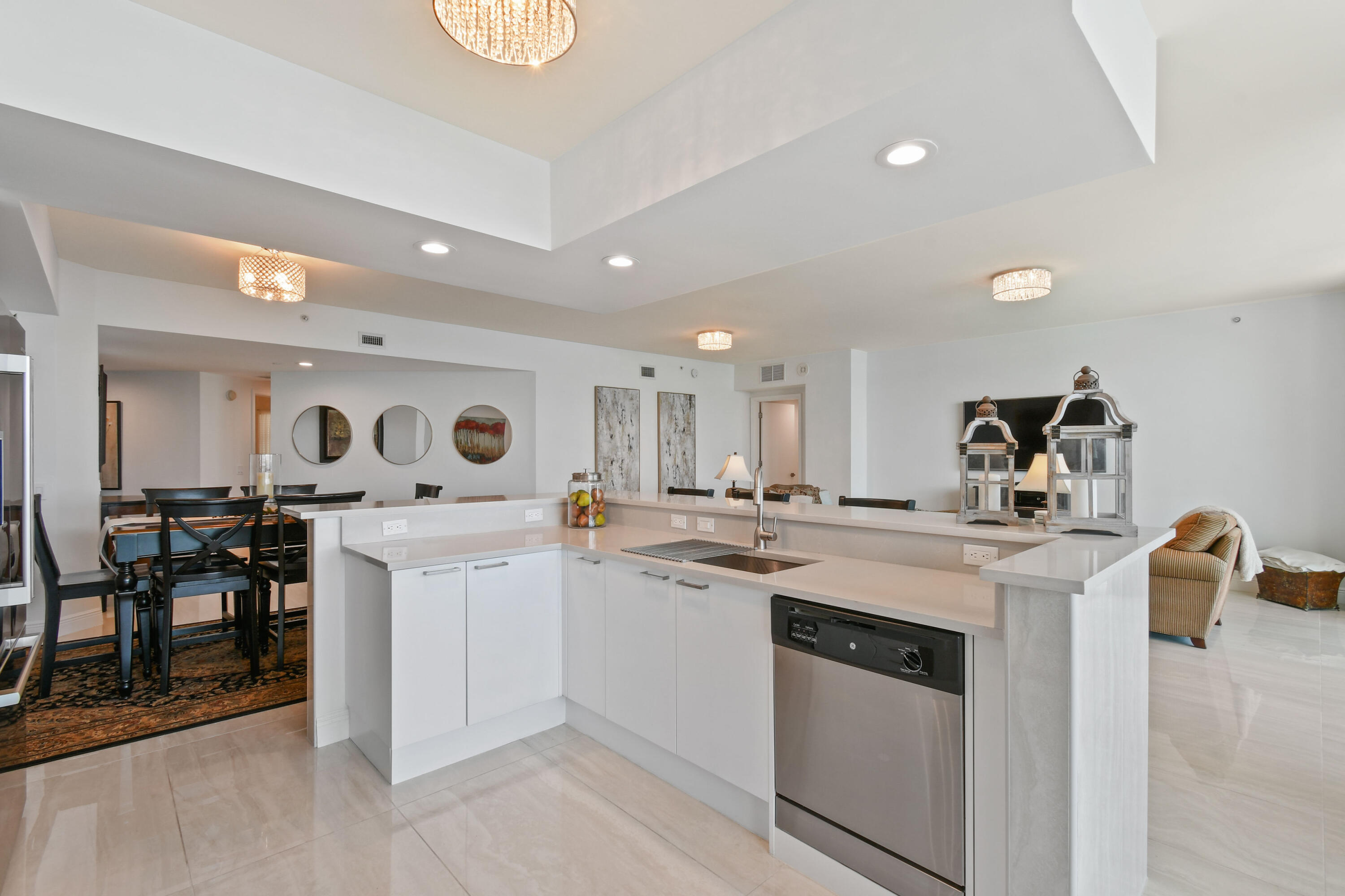 2640 Lake Shore Drive, Unit 207 Riviera Beach, FL 33404 - Photo 11 of 54 Island