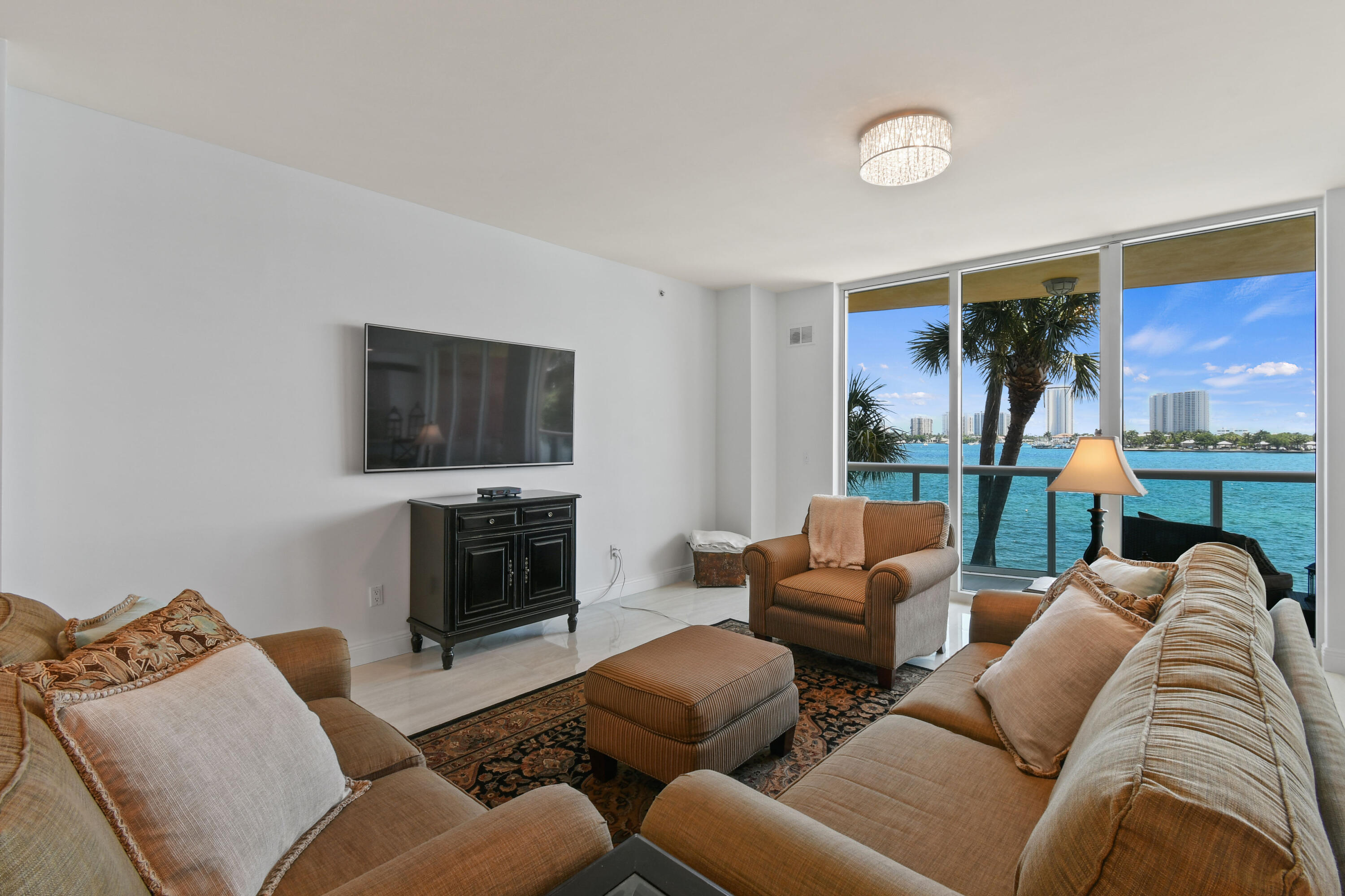 2640 Lake Shore Drive, Unit 207 Riviera Beach, FL 33404 - Photo 13 of 54 Family Room