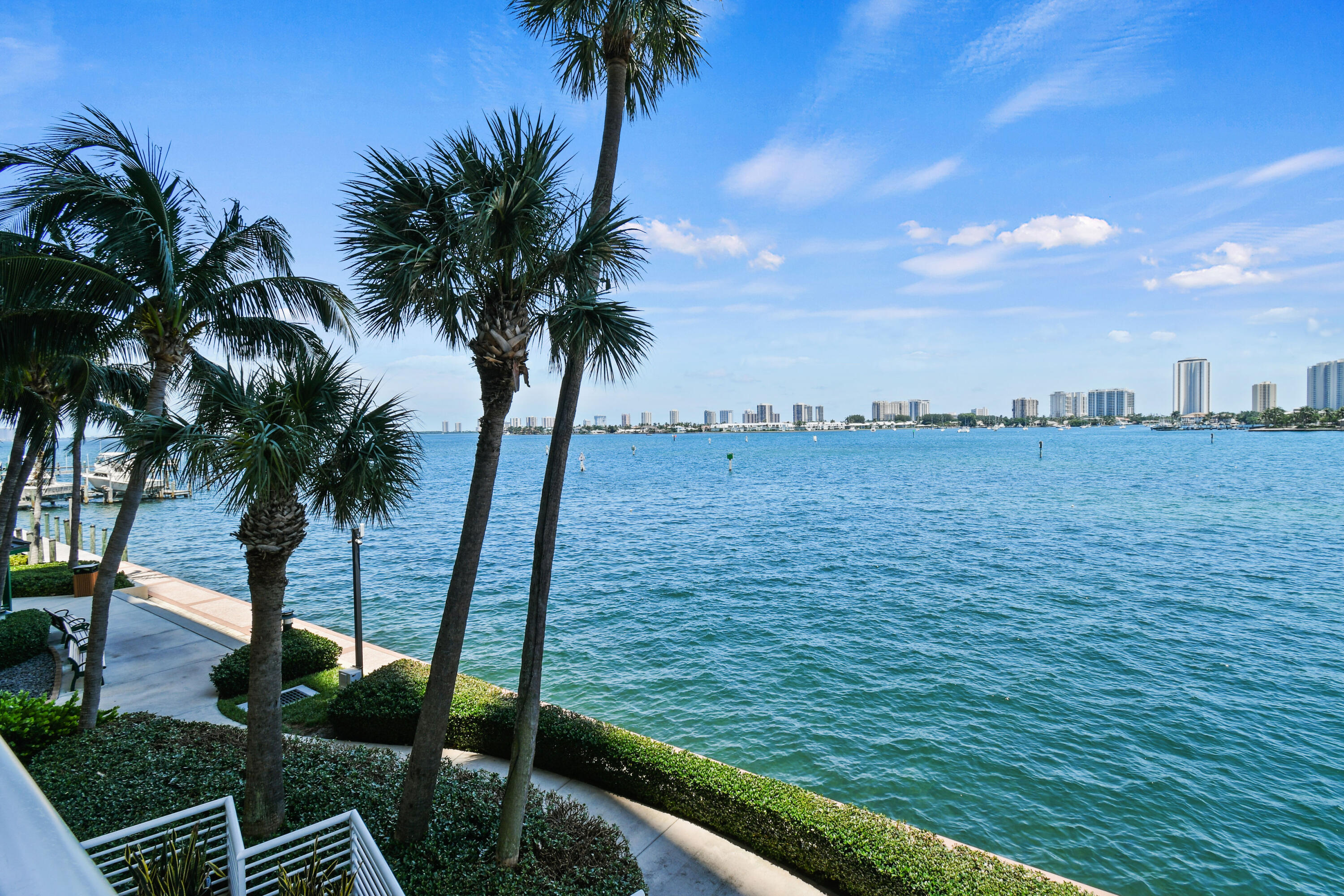 2640 Lake Shore Drive, Unit 207 Riviera Beach, FL 33404 - Photo 42 of 54 2640LakeShoreDr#207_51