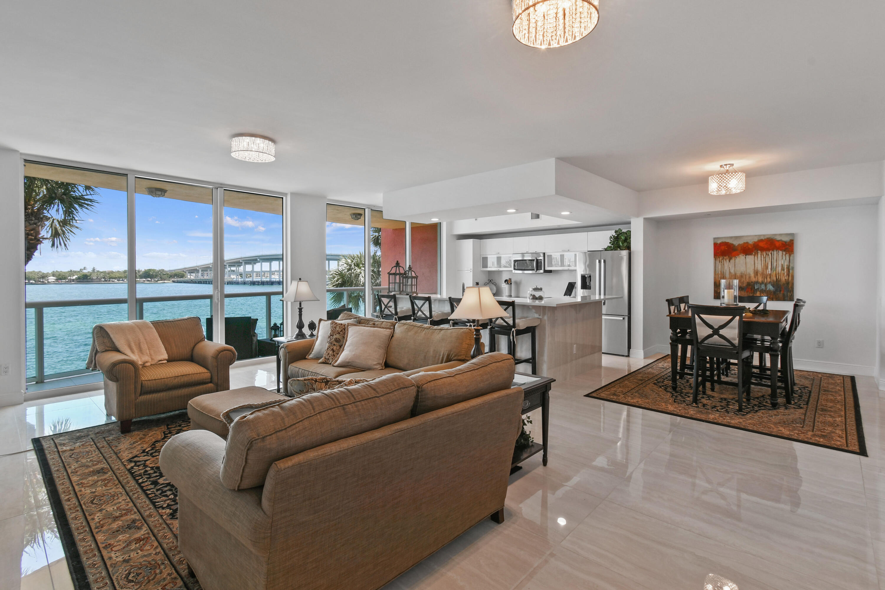 2640 Lake Shore Drive, Unit 207 Riviera Beach, FL 33404 - Photo 5 of 54 Great Room