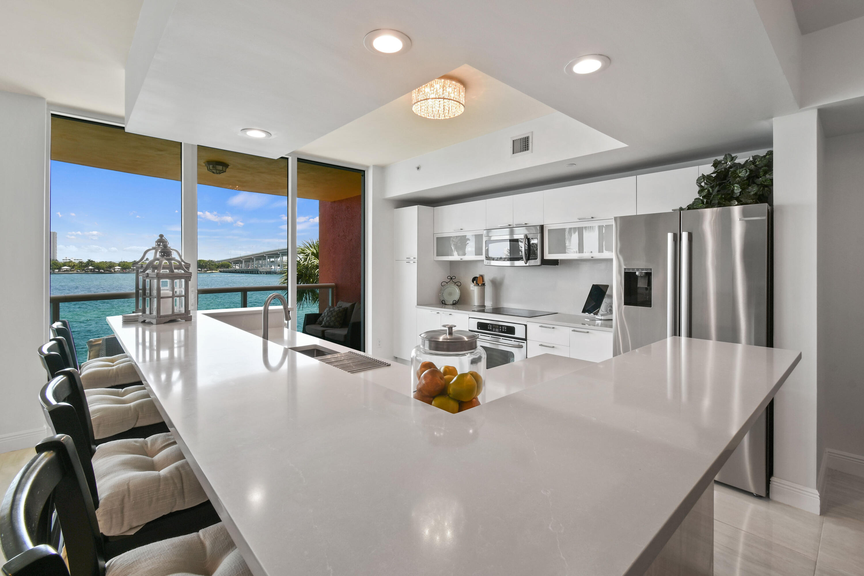 2640 Lake Shore Drive, Unit 207 Riviera Beach, FL 33404 - Photo 8 of 54 Kitchen
