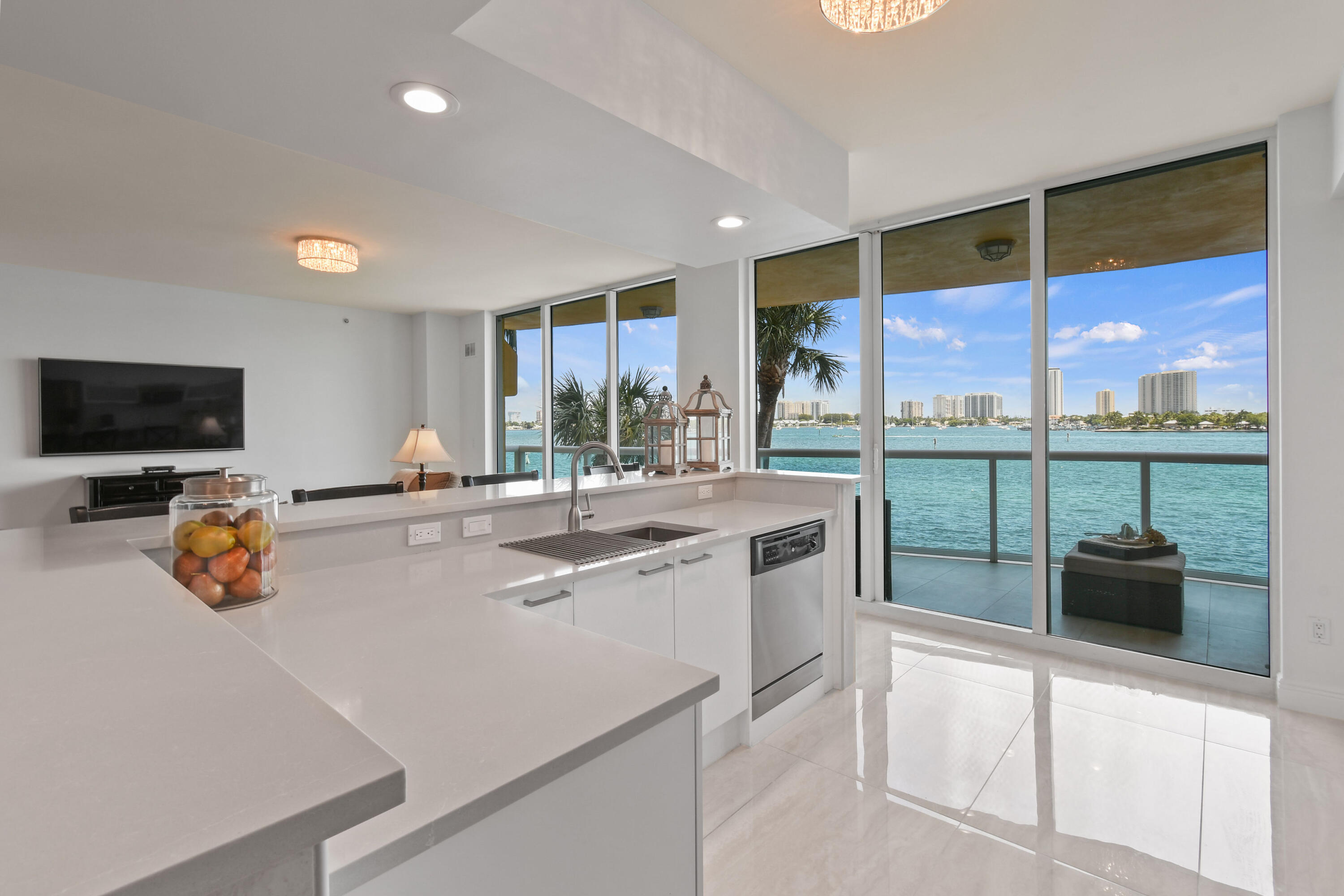 2640 Lake Shore Drive, Unit 207 Riviera Beach, FL 33404 - Photo 10 of 54 Island