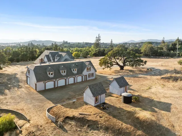 $5,400,000 | 5151 Wild Horse Valley Road, Napa, CA 94558