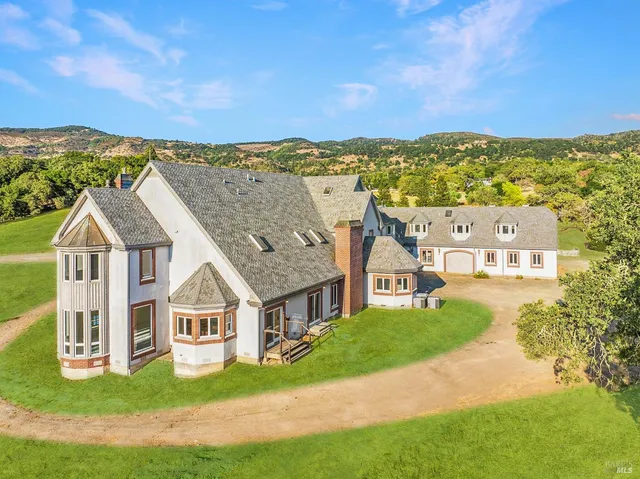$5,400,000 | 5151 Wild Horse Valley Road, Napa, CA 94558