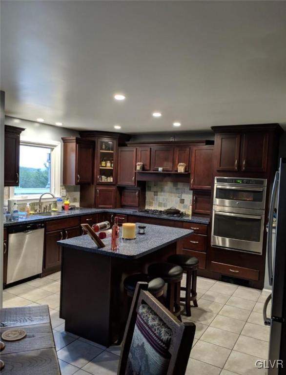 8917 Pleasant View Road Bangor, PA 18013 - Photo 9 of 33 Gallery Image 9