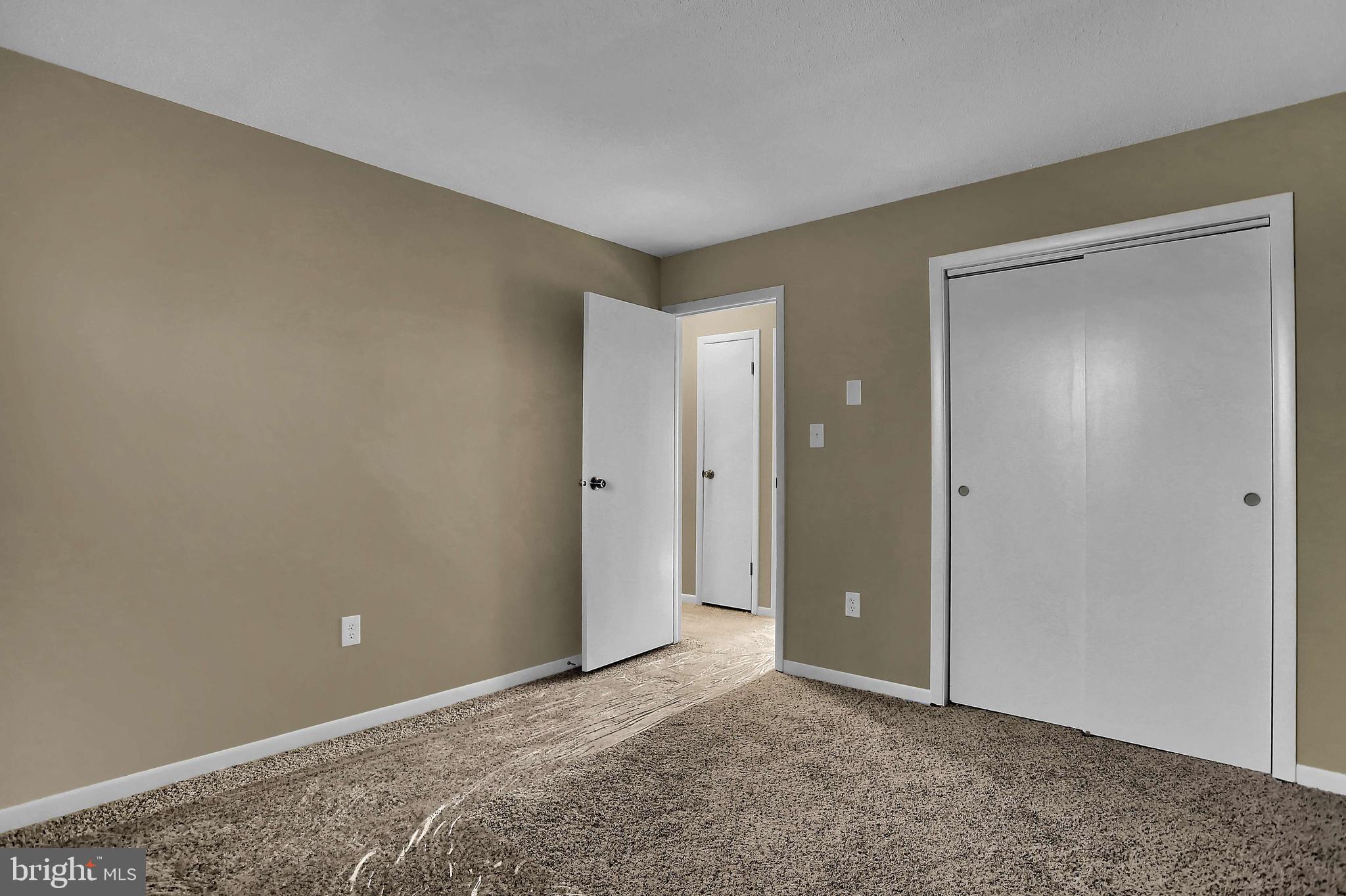 3465 Kingston Road York, PA 17402 - Photo 13 of 30 Gallery Image 13