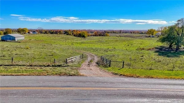 $614,000 | Tbd Tbd County Road, Warrensburg, MO 64093