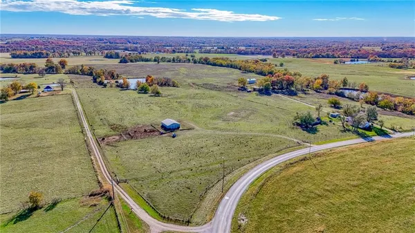 $614,000 | Tbd Tbd County Road, Warrensburg, MO 64093