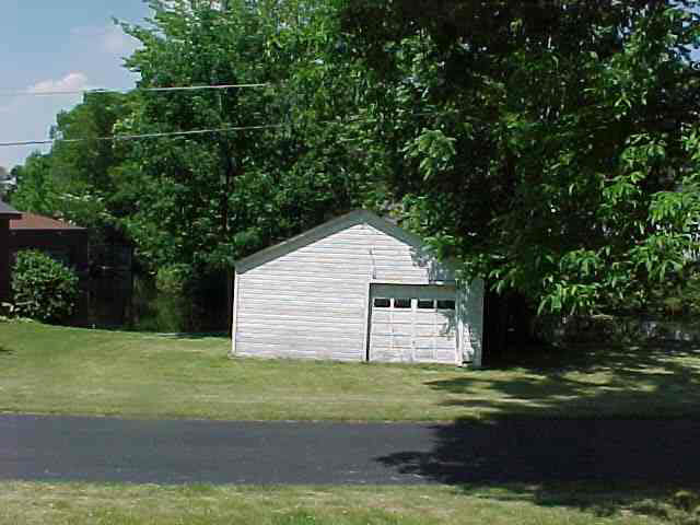 8607 East Black Point Road Syracuse, IN 46567 - Photo 5 of 8 Gallery Image 5