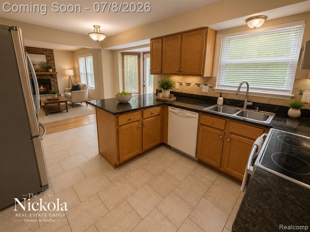 414 Whitney Drive Rochester Hills, MI 48307 - Photo 13 of 30