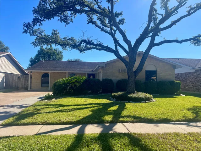 $2,095 | 16803 Castle Fraser Drive, Houston, TX 77084