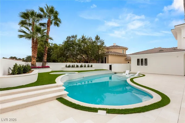 $4,195,000 | 204 Luxaire Court, Las Vegas, NV 89144