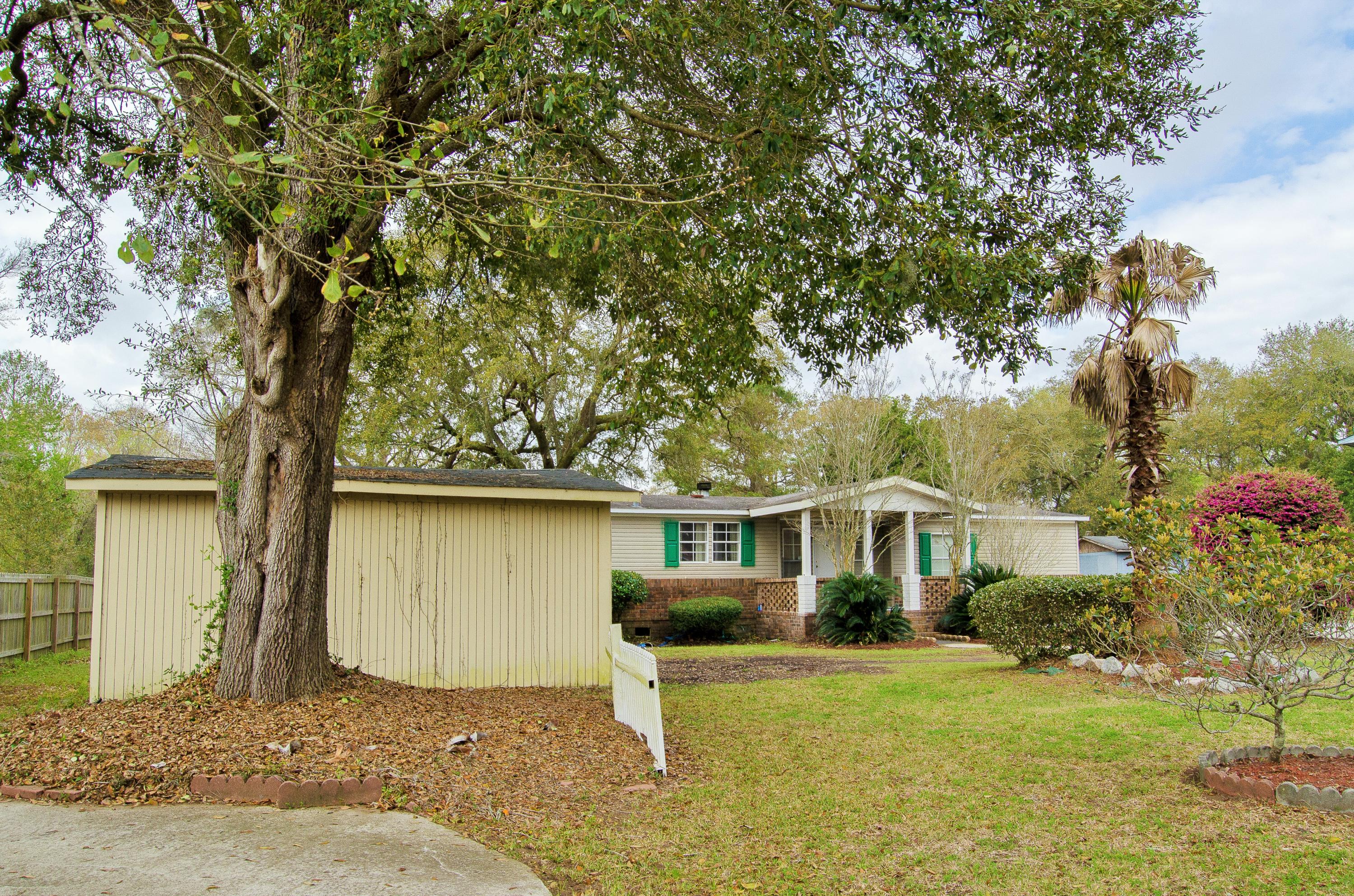 1229 Lieben Road Mount Pleasant, SC 29466 - Photo 3 of 14 DSC_1506 (2).jpg
