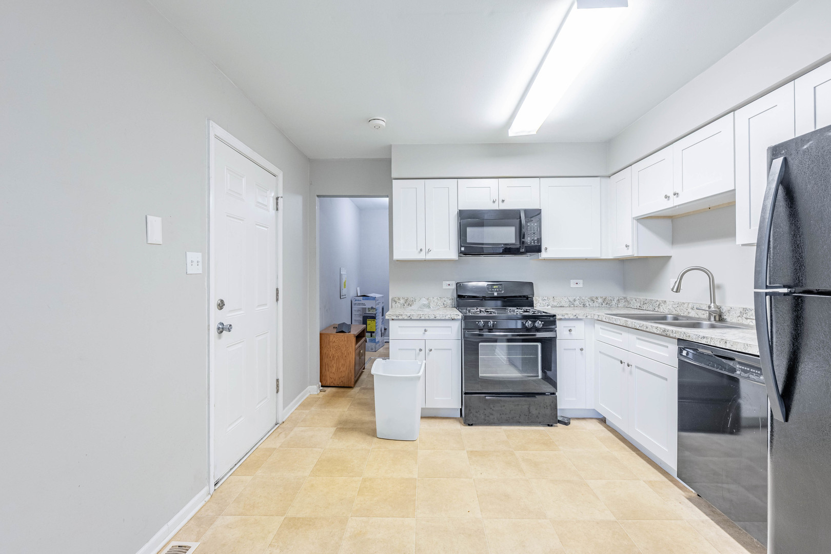 16753 Hilltop Avenue Orland Hills, IL 60487 - Photo 9 of 25