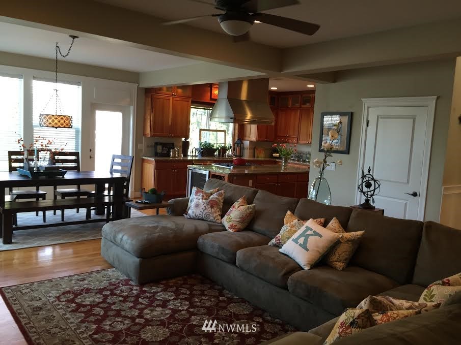 1822 Southeast 8th Place Renton, WA 98057 - Photo 12 of 21