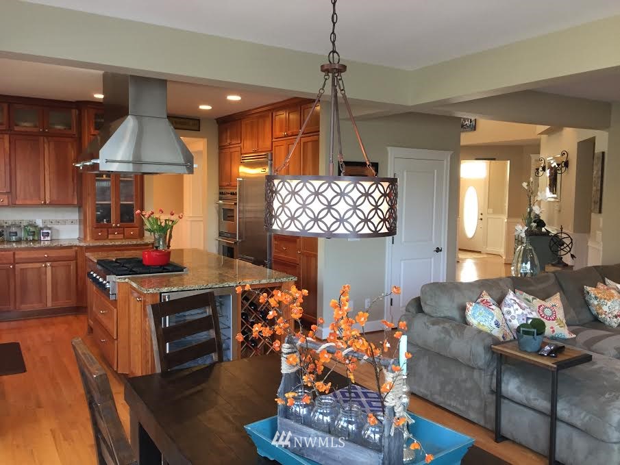 1822 Southeast 8th Place Renton, WA 98057 - Photo 8 of 21