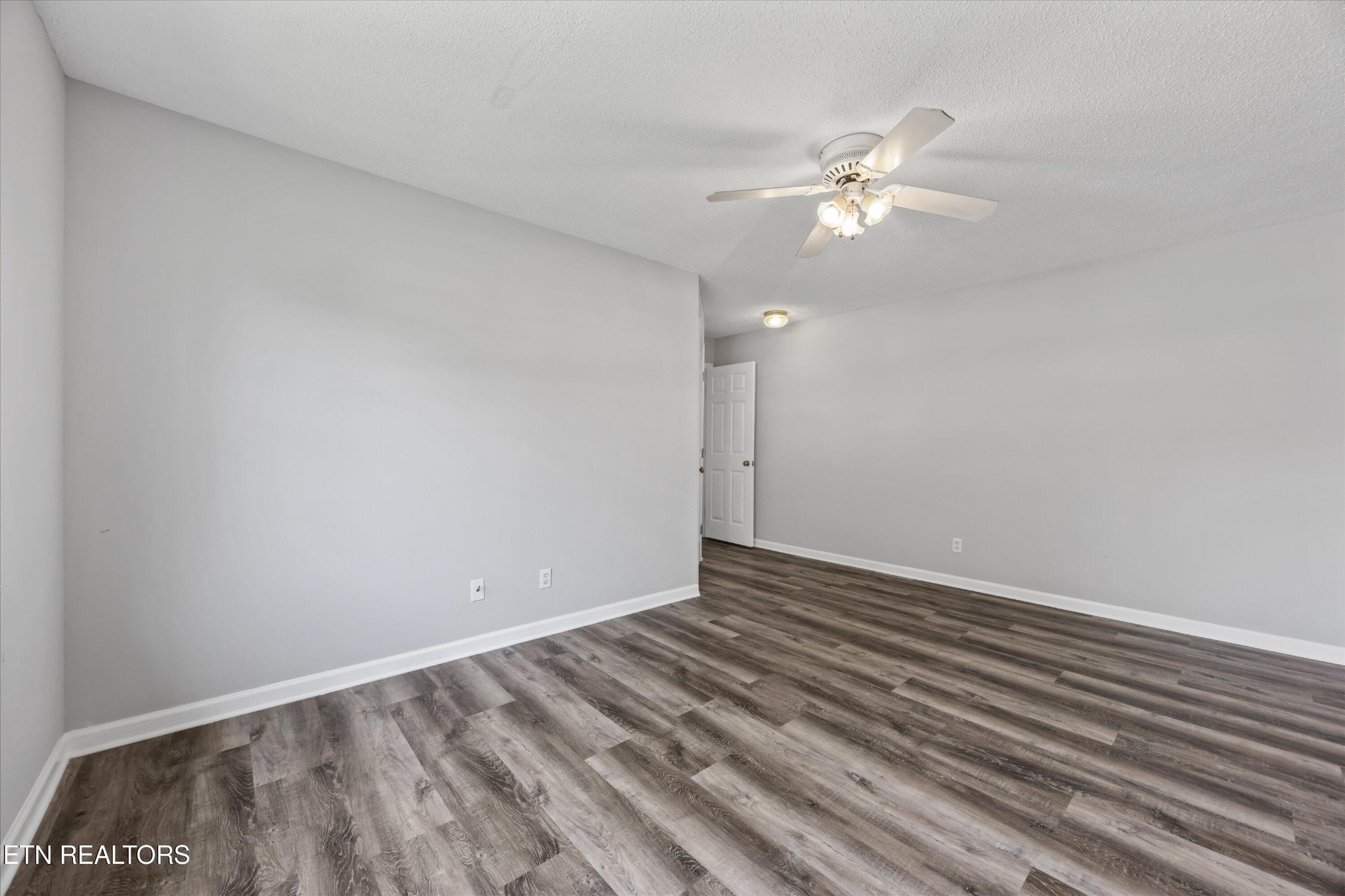 3323 Laurel View Road Knoxville, TN 37917 - Photo 11 of 15 Gallery Image 11
