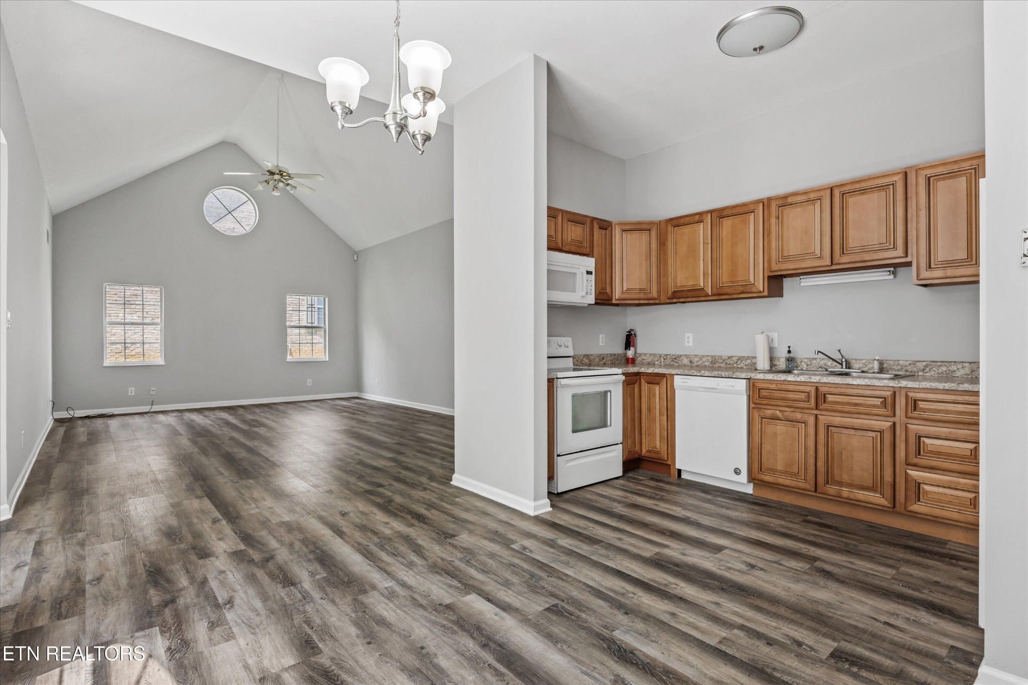 3323 Laurel View Road Knoxville, TN 37917 - Photo 5 of 15 Gallery Image 5