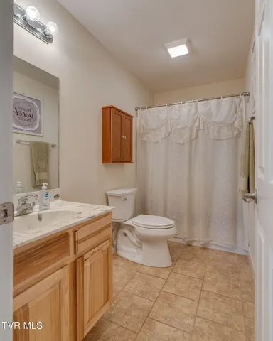 $205,999 | 205 Dawn Drive, Unit 6, Elizabethton, TN 37643