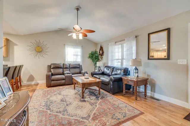 $205,999 | 205 Dawn Drive, Unit 6, Elizabethton, TN 37643