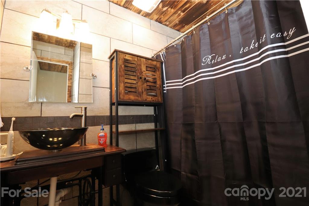 1149 Capps Road Bessemer City, NC 28016 - Photo 18 of 41 Gallery Image 18
