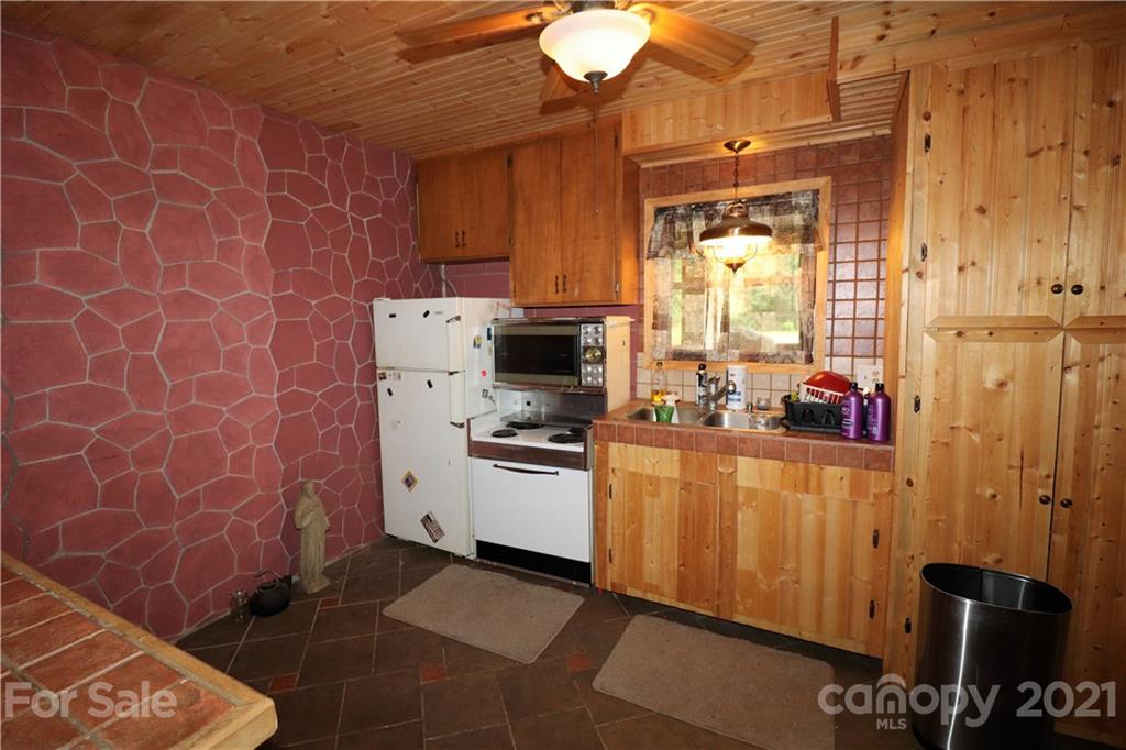 1149 Capps Road Bessemer City, NC 28016 - Photo 25 of 41 Gallery Image 25