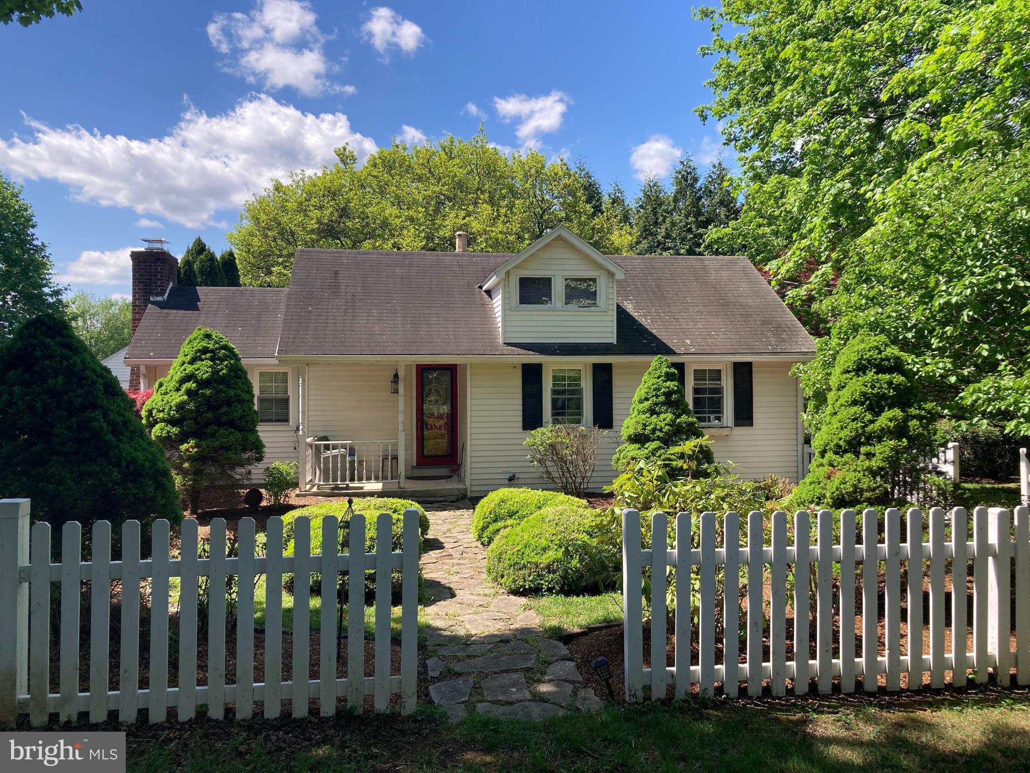 1786 West Doe Run Road Kennett Square, PA 19348 - Photo 1 of 39 Dove Cottage