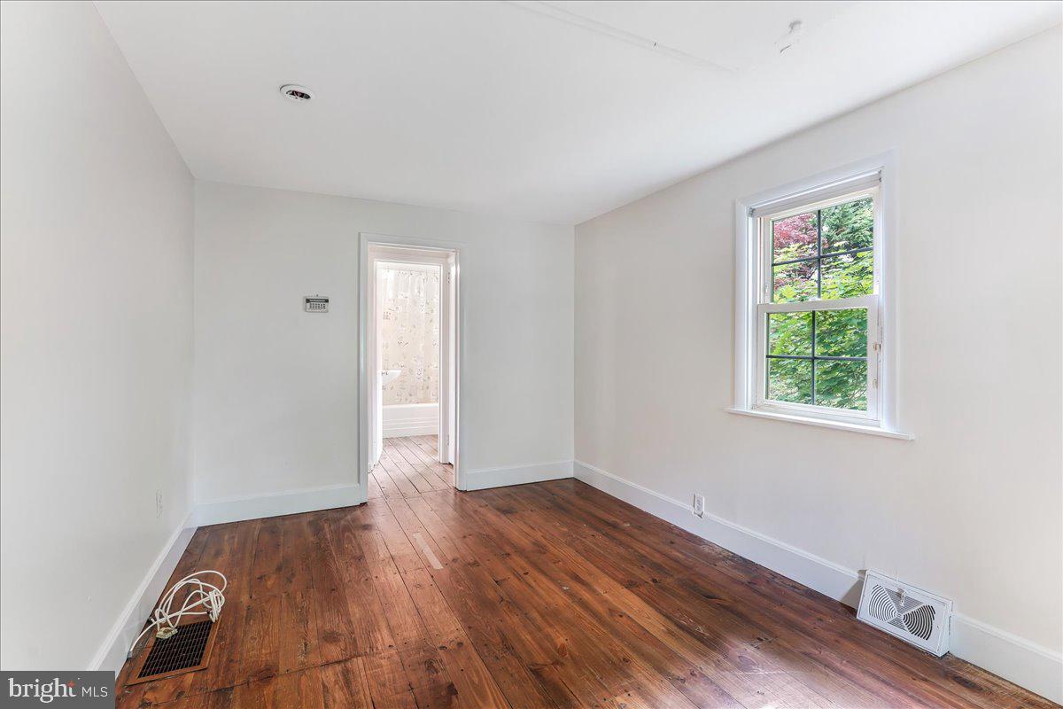 1786 West Doe Run Road Kennett Square, PA 19348 - Photo 31 of 39 BR 1