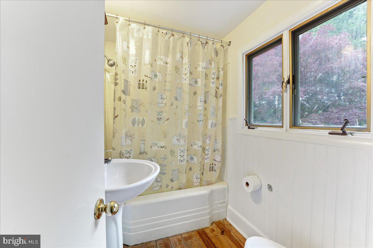 1786 West Doe Run Road Kennett Square, PA 19348 - Photo 35 of 39 Full Bath