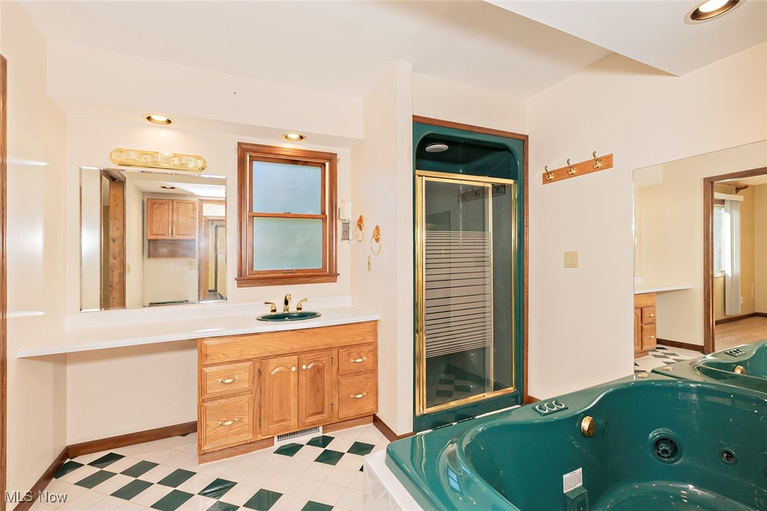 4959 Ridge Road Medina, OH 44256 - Photo 15 of 36 Gallery Image 15