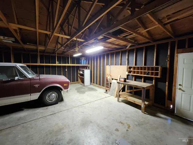 $240,000 | 1540 North 10th E Street, Mountain Home, ID 83647