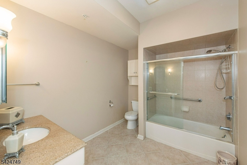 375 Rifle Camp Road, Unit 202 Woodland Park, NJ 07424 - Photo 16 of 17