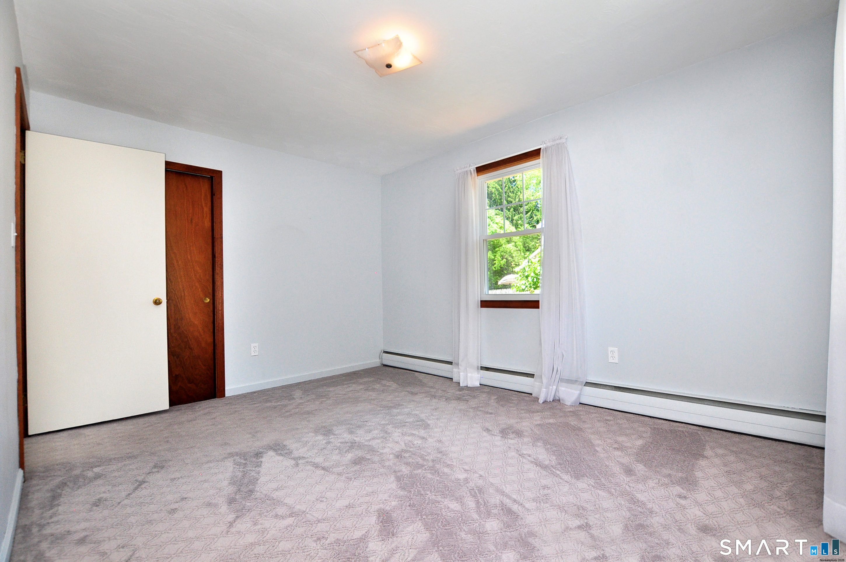 304 Rood Avenue Windsor, CT 06095 - Photo 20 of 36
