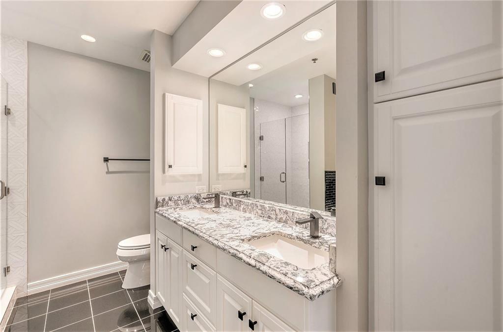 4900 Central Street, Unit 101 Kansas City, MO 64112 - Photo 16 of 37