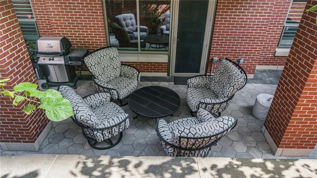 4900 Central Street, Unit 101 Kansas City, MO 64112 - Photo 30 of 37