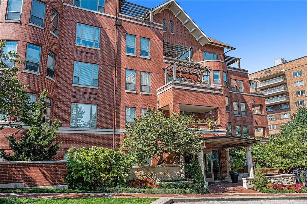 4900 Central Street, Unit 101 Kansas City, MO 64112 - Photo 36 of 37