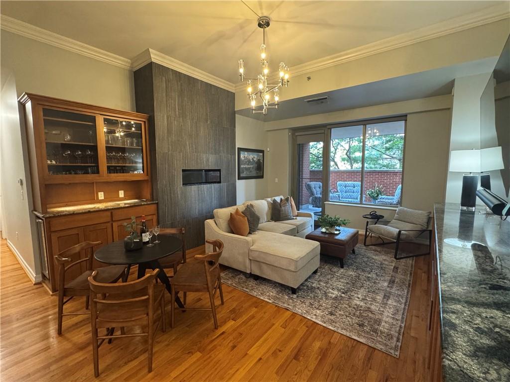 4900 Central Street, Unit 101 Kansas City, MO 64112 - Photo 5 of 37